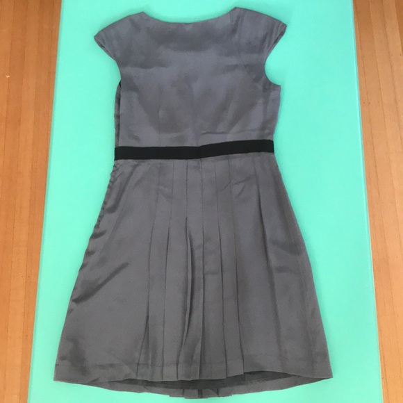 Tracy Reese grey pleated silk dress - Picture 6 of 7